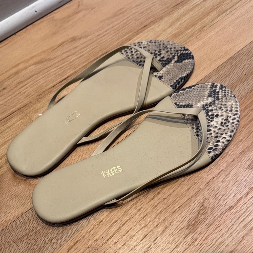 TKEES Beige Snake Print Sandals, Size 10 / 41 - NEW